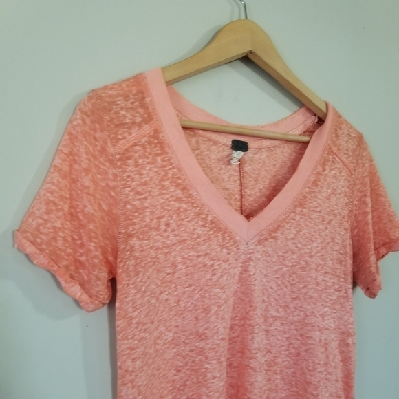WE The Free Sun Valley V neck Tee Size XS Orange County - Picture 6 of 10